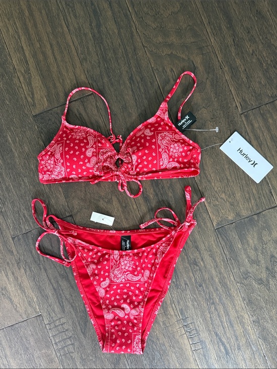 Hurley Other - NWT Hurley Bikini Set S